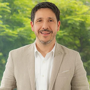 CAMILO HIROSHI EMURA ALVAREZ